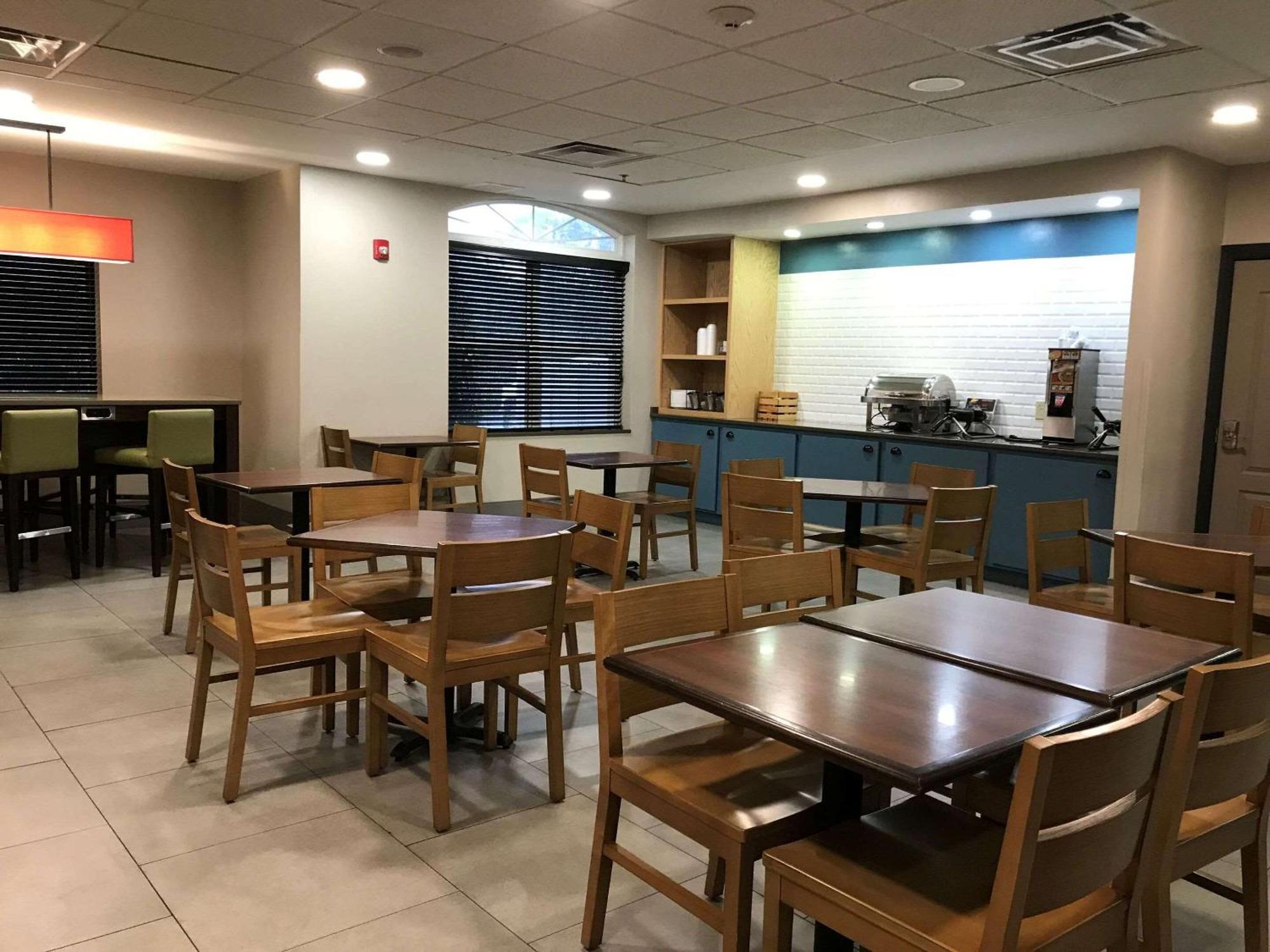 Country Inn & Suites By Radisson, Emporia, Va Dış mekan fotoğraf