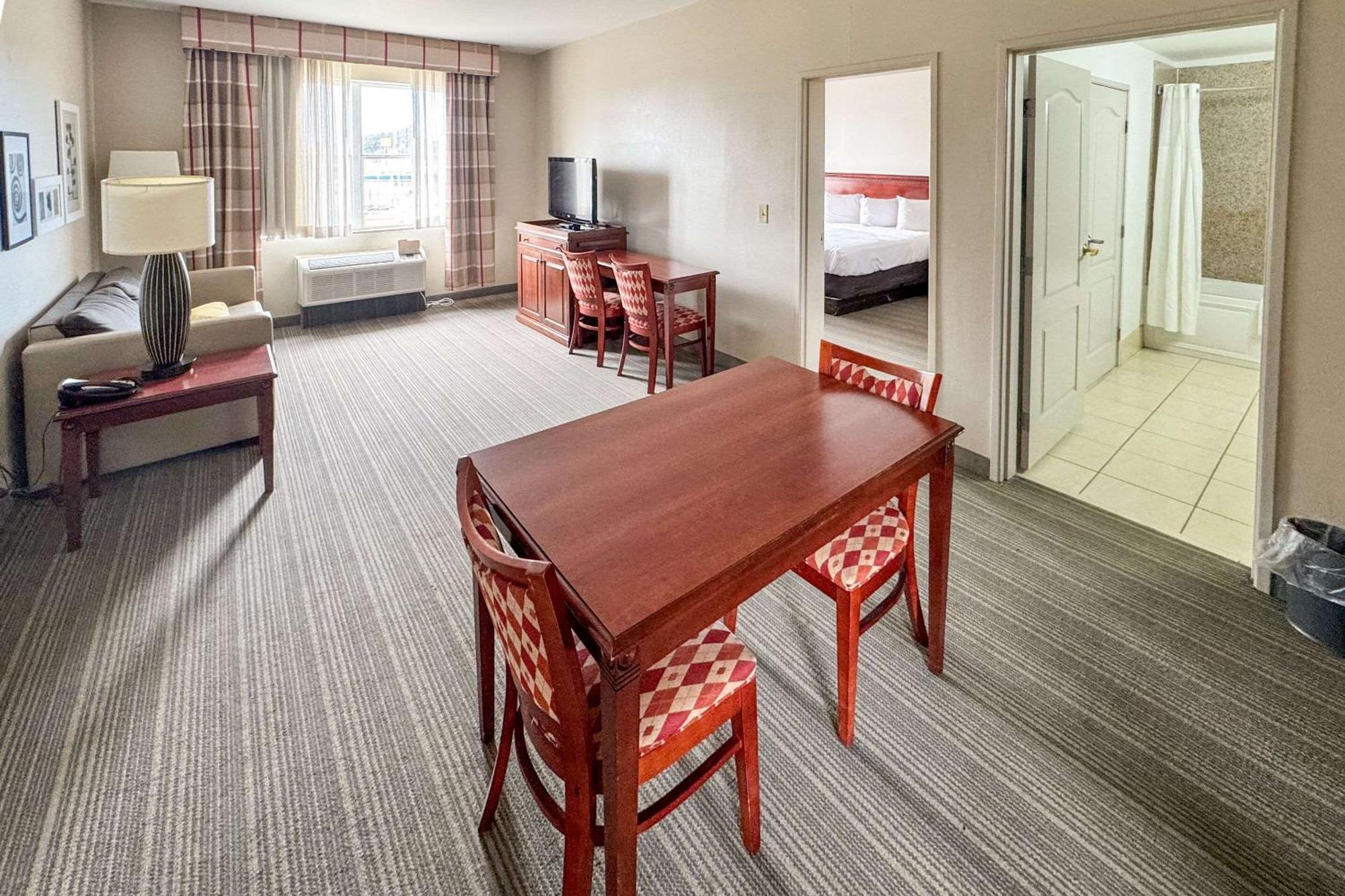 Country Inn & Suites By Radisson, Emporia, Va Dış mekan fotoğraf